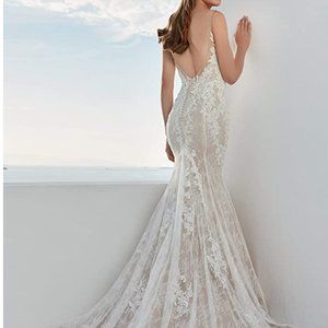 Wedding dress